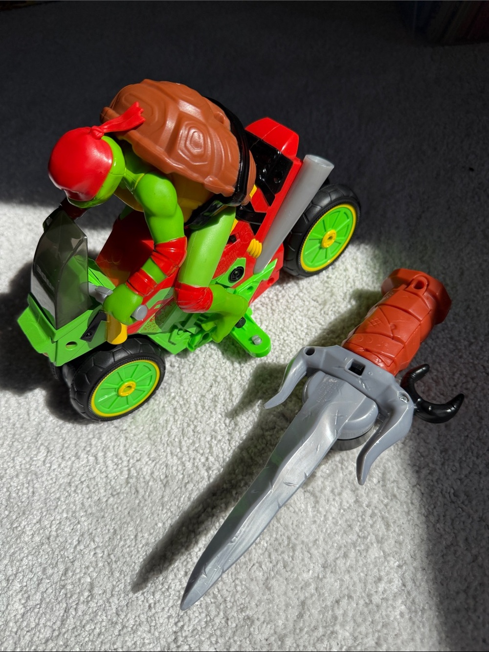 Teenage mutant ninja turtles Turtle Action Rider with Toy Sword - Kids Toys